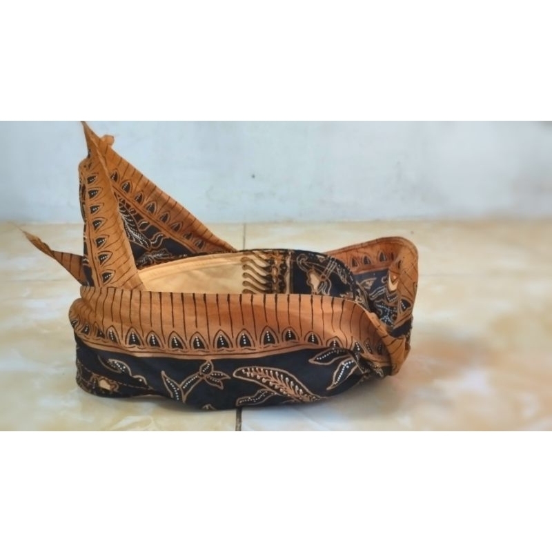 Udeng Khas Malang - Udeng Kemplengan Jawa Timuran