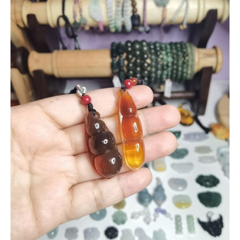Peapods Taxol Amber Burma Pendant