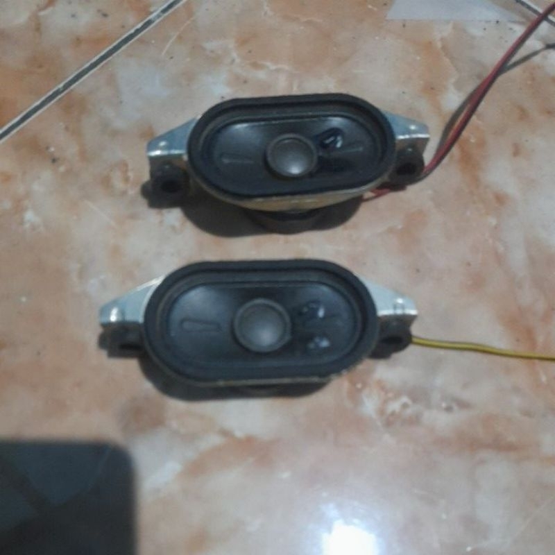 Apeaker tv led toshiba 24S2500VJ