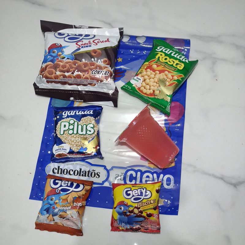 

READY PAKET KILAT HAMPERS ultah dan Okky jelly (LKS)