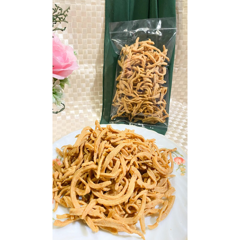 

Kue Bawang Gunting