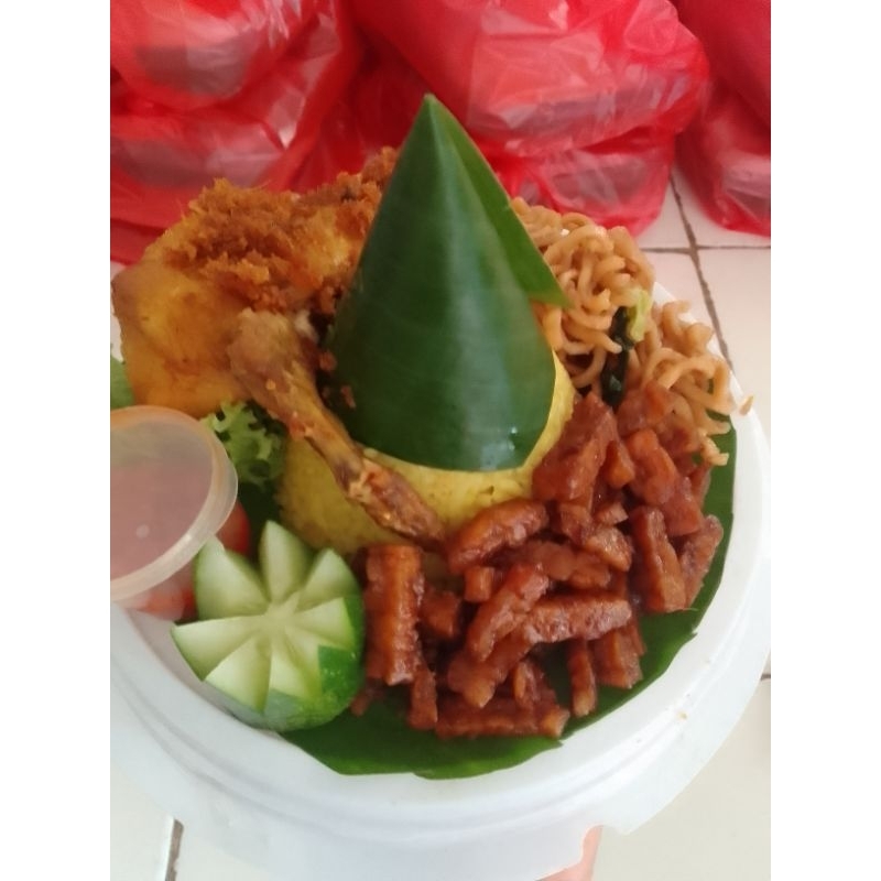 

tumpeng mini
