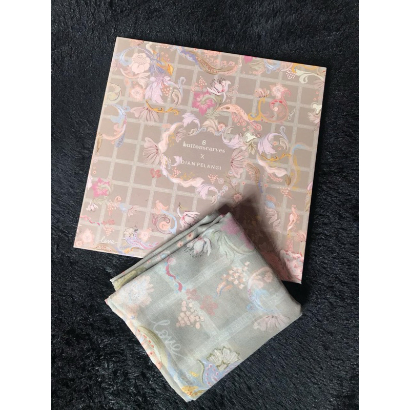 (preloved) buttonscarves x dian pelangi autograph series in dijon