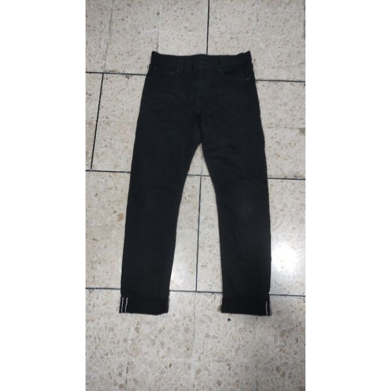celana jeans uniqlo selvadge original size 32 hitam