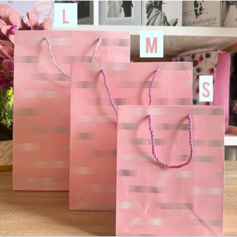 

PAPER BAG TALI PILIH UKURAN /paperbag tali pilih ukuran di varian / paperbag premium /paperbag tebal/ paperbag tali limited/ paperbag kado/paperbag tali