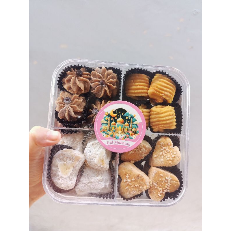 

Hampers Kue kering lebaran 4 in 1