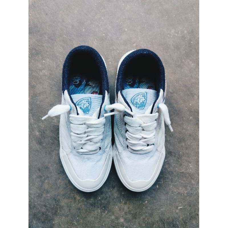 Patrobas x Evos (Putih)