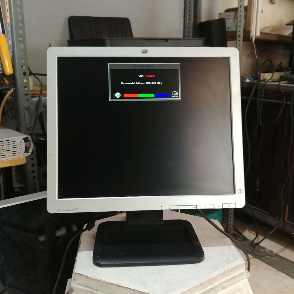 LCD MONITOR HP COMPAQ 17INCH TIPE LE1711 SQUARE/KOTAK Siap Editing