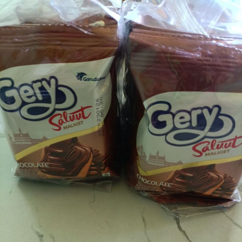 

Gerry saluut/ Rentengan isi 10 / harga 10.000