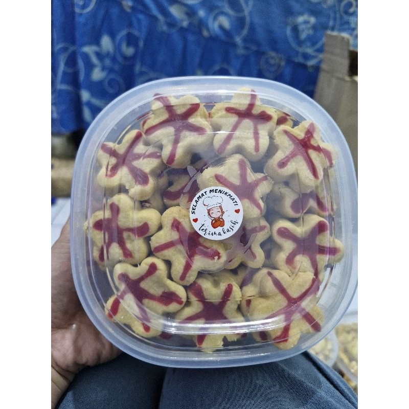 

Kue selai Strowbery 500 gram