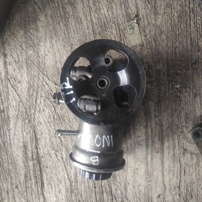 Pompa power steering Innova bensin original
