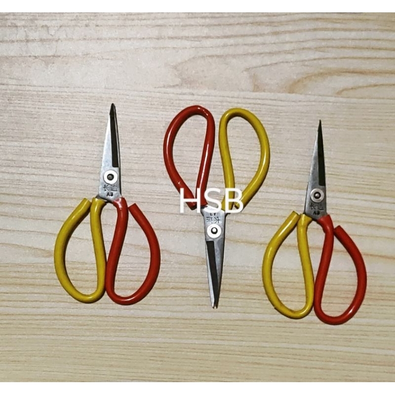 

Gunting Kodok , Gunting Seng Kawat , Gunting Potong Kain , Gunting Super Tajam