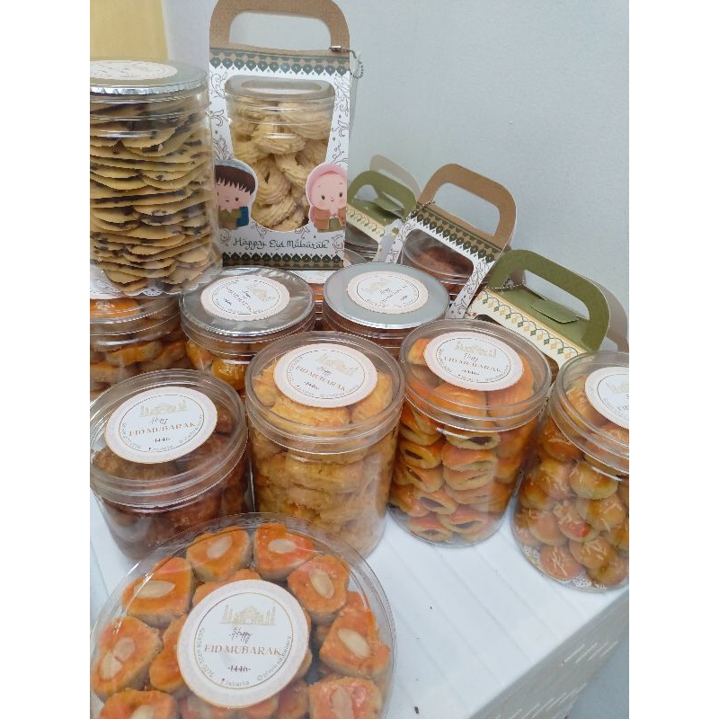 

lidah kucing cokelat lapis 800ml