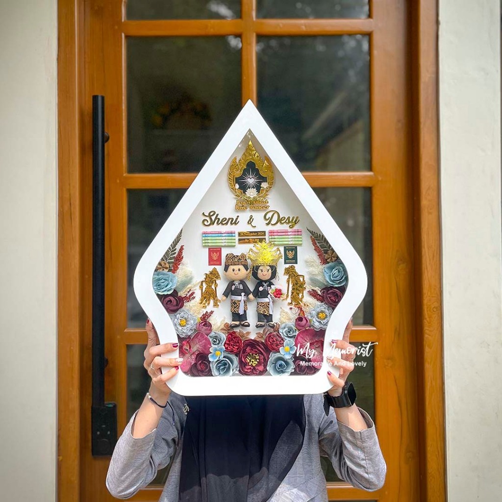 Mahar Frame Gunungan Wayang Size 40x50 Cm mahar Pernikahan Rustic Frame Kayu
