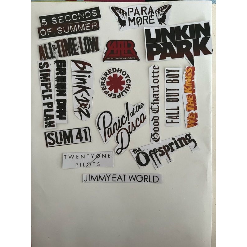 

Stiker Band Murah Hitam Putih dan Warna 17pcs