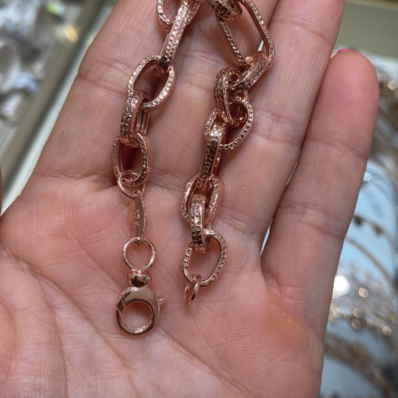 

pesanan kk suci suci suci suci