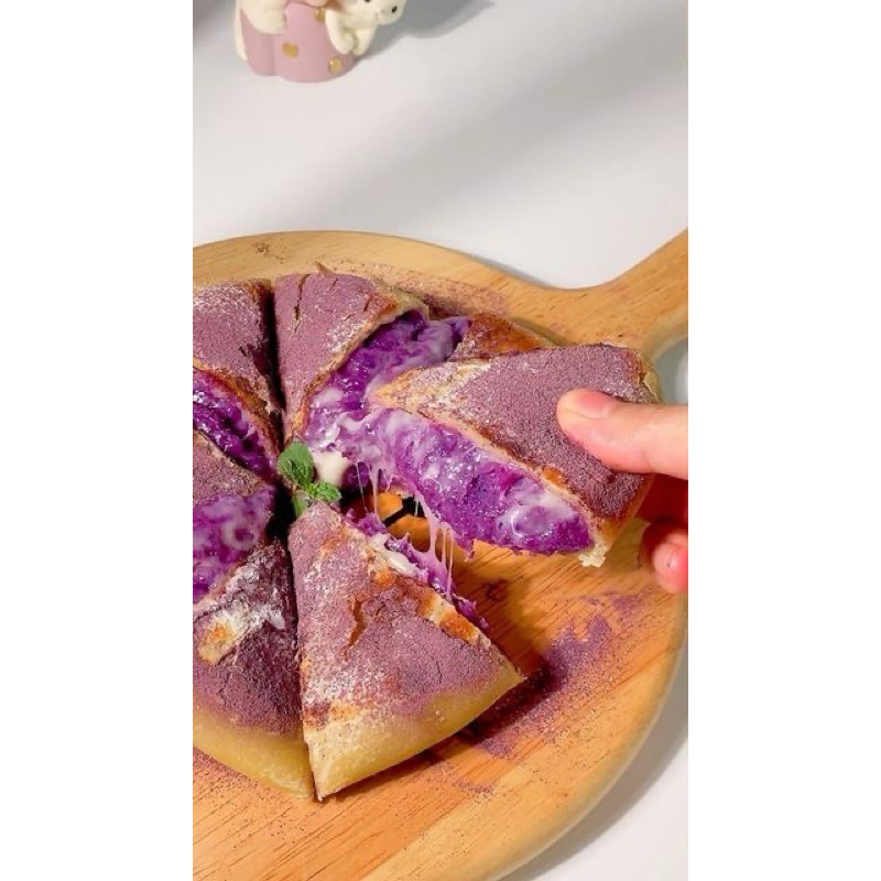 

Purple Cheese Bread/Ubi cheese bread