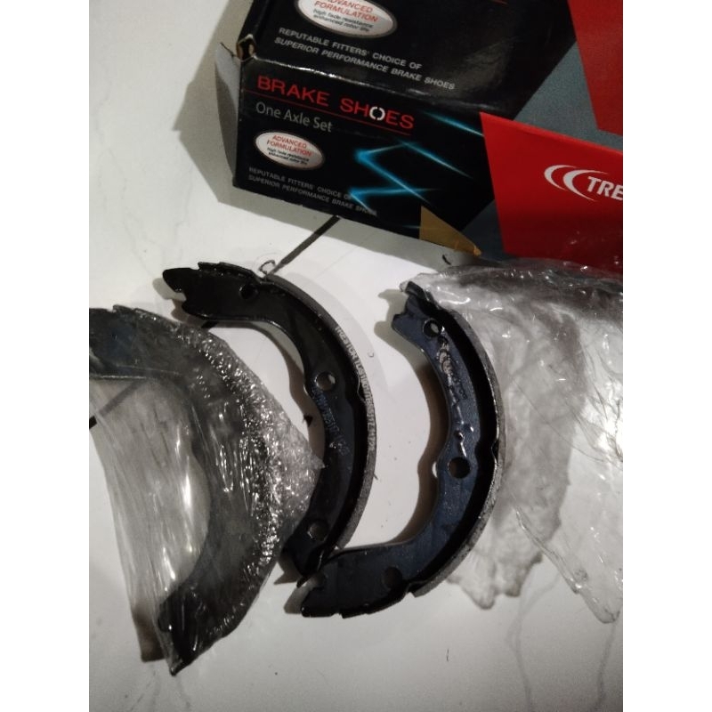 Sepatu rem tangan Nissan Xtrail old T30