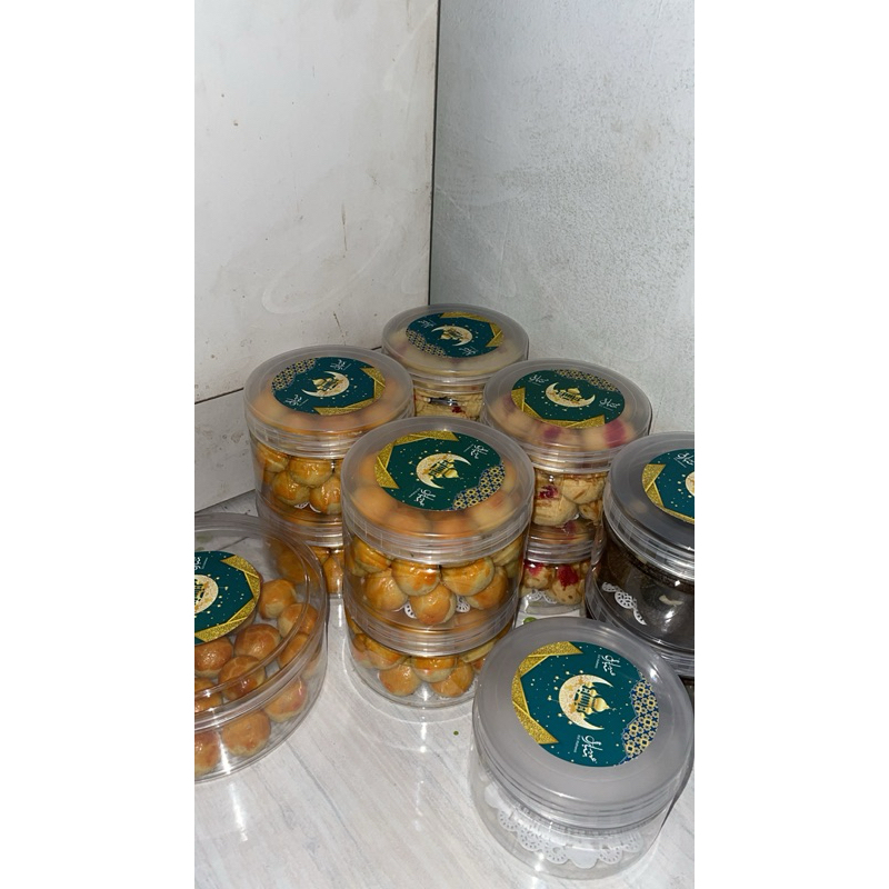 

NASTAR FULL BUTTER NASTAR LEMBUT TANPA PENGAWET SELALU FRESH DIBUAT DADAKAN NASTAR PREMIUM