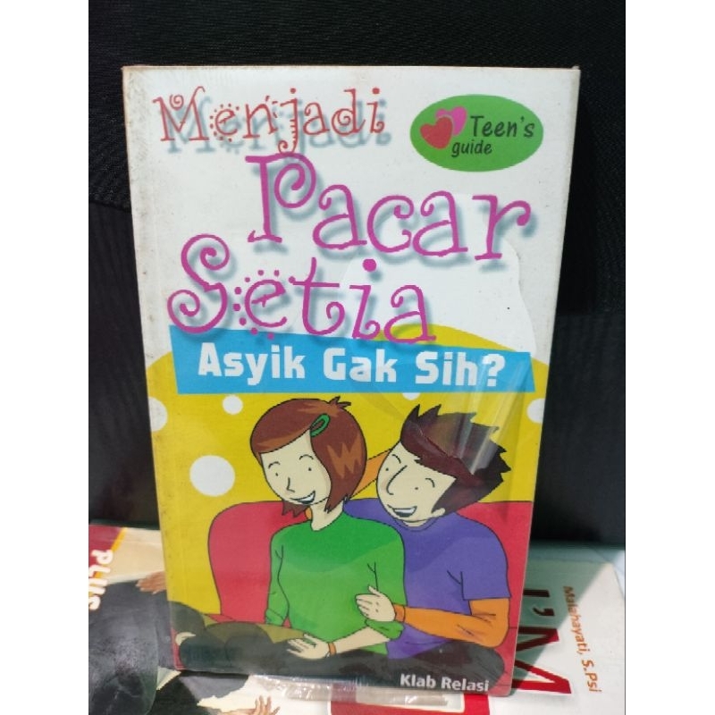 BUKU MENJADI PACAR SETIA