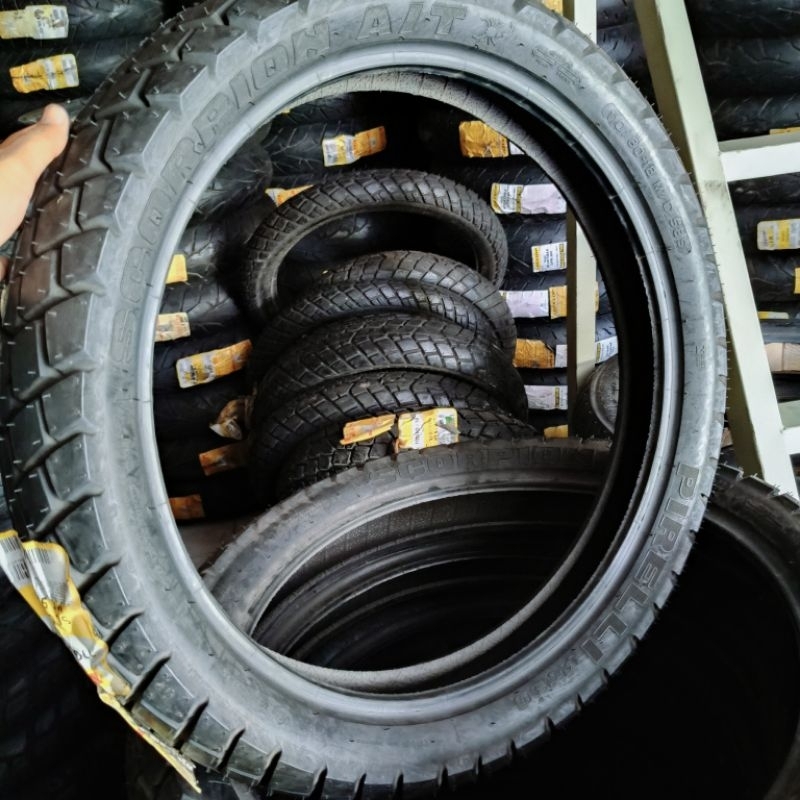 Promo ban ring 18 110/80 Pirelli Scorpion MT90 Kondisi Baru tahun produksi 2017