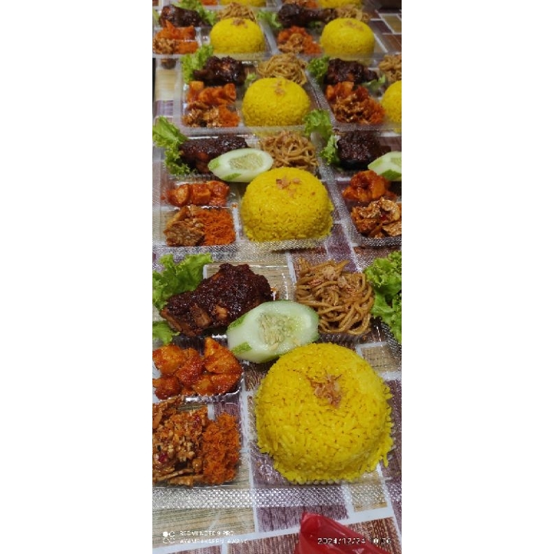 

nasi kuning ayam bakar
