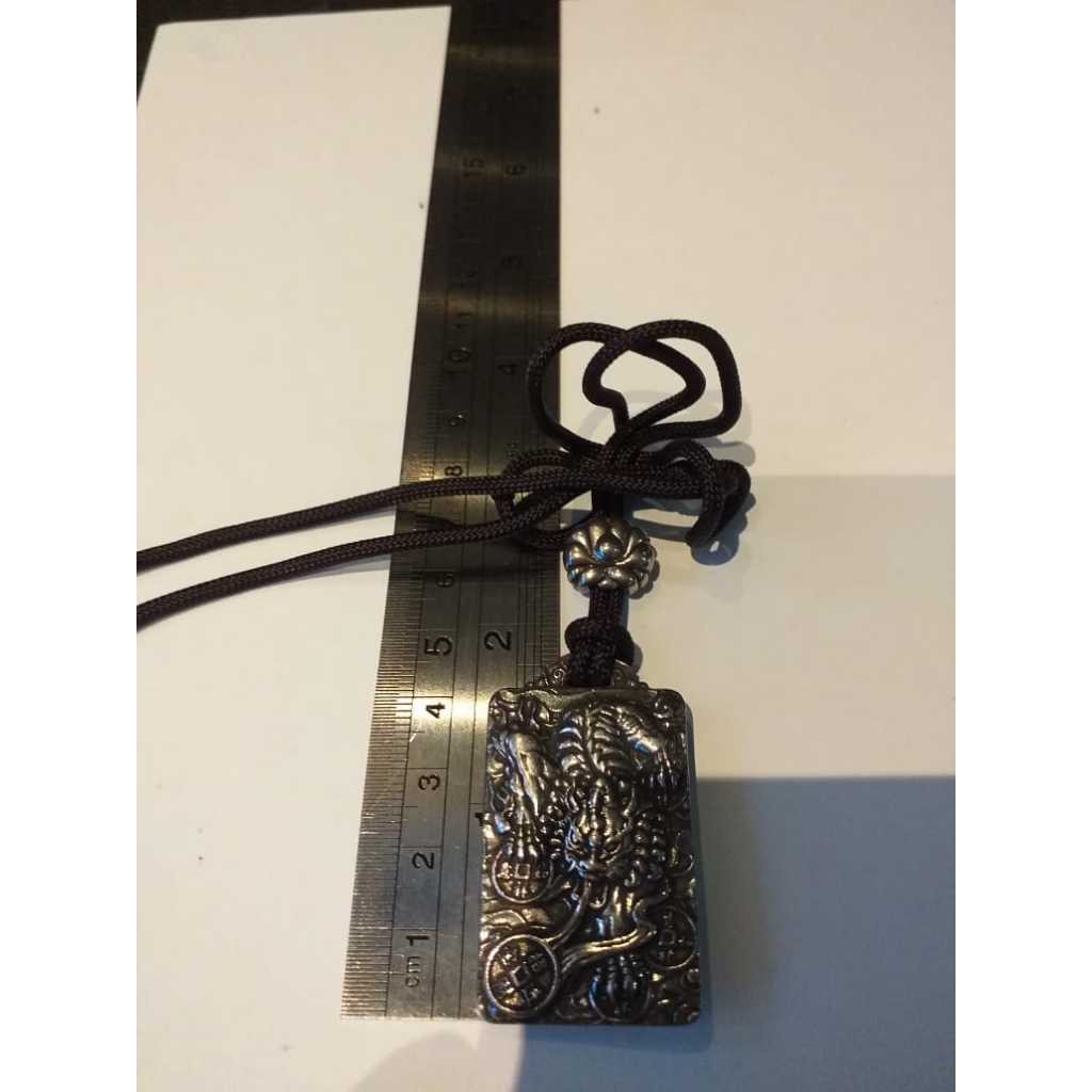 Liontin Qilin Titanium