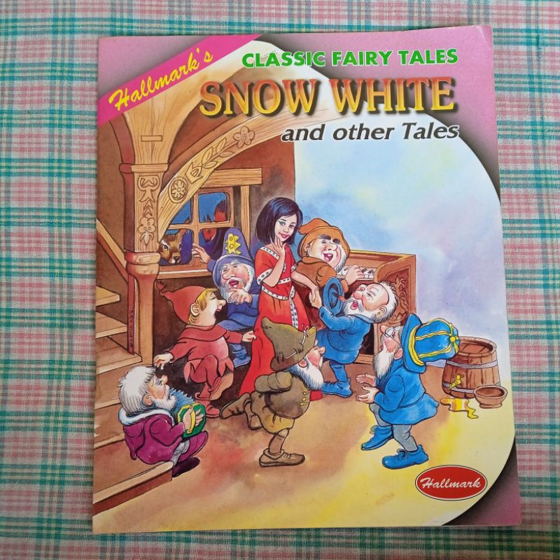 Hallmark's Classic Fairy Tales Snow White and other Tales by J. L. BHAT