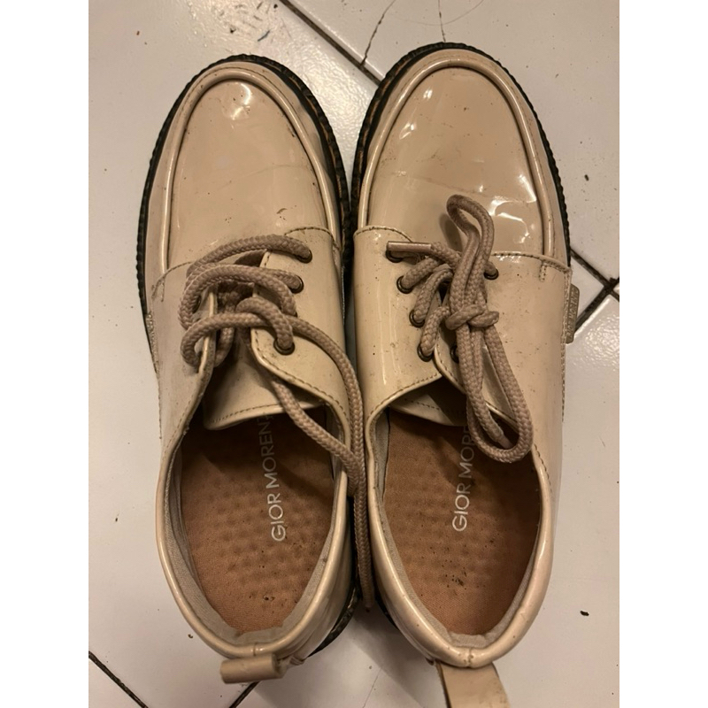 preloved sepatu docmart