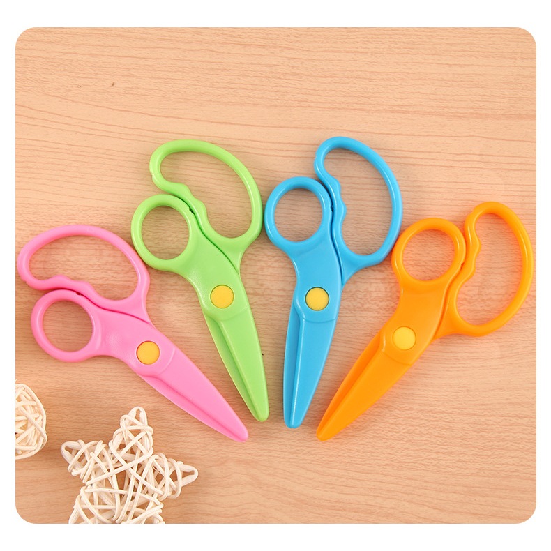 

Gunting Plastik Anak - Gunting Belajar Anak - Gunting Anak Plastik - Gunting Kertas Plastik