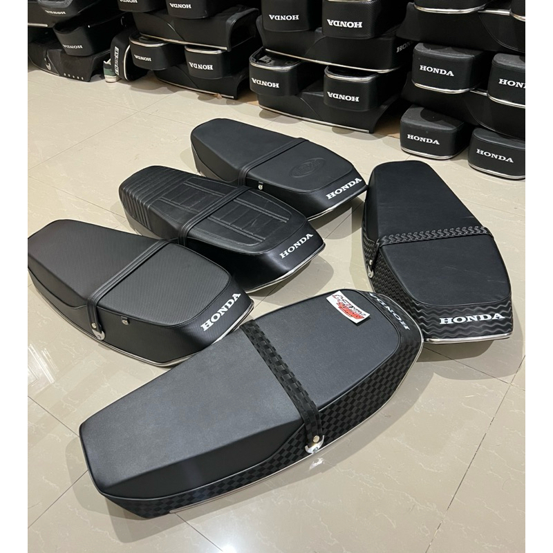 Jok Gl100 kulit MBtech morgan model catur /glombang jok Honda gl100 MBtech anti gembosan kulit MBtec
