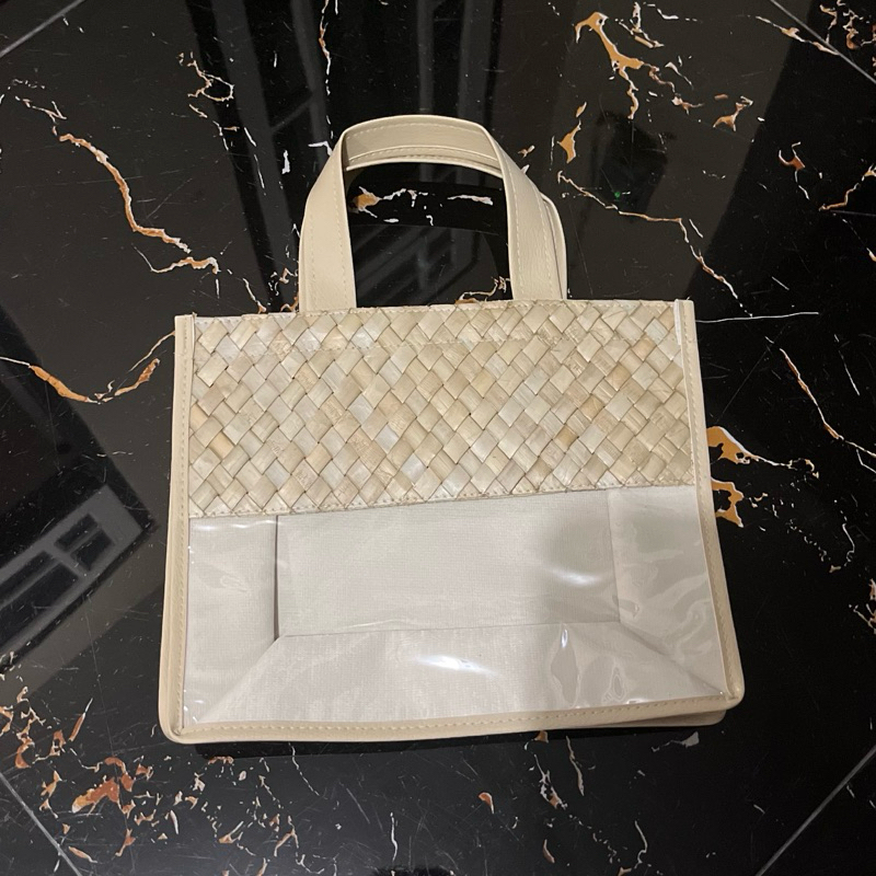 

Tas hampers size 27x10x22cm Kode TH 130