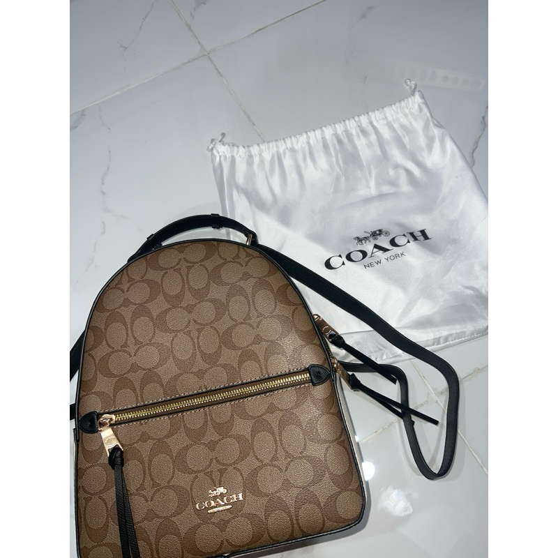 Coach backpack in signature, preloved (original)