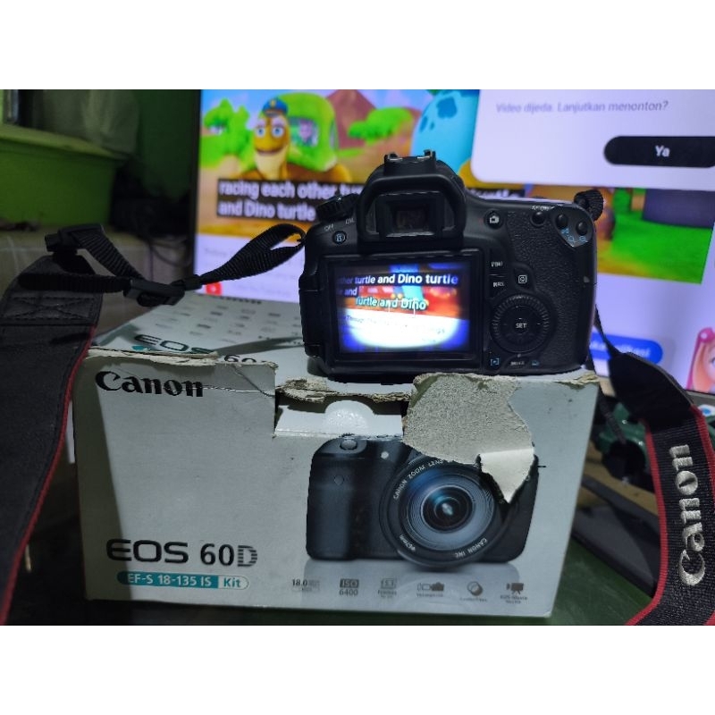 Canon 60d + lensa 18-135mm