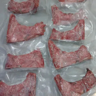 

Rahang Tuna Panga Segar Beku 750 - 1000 gr