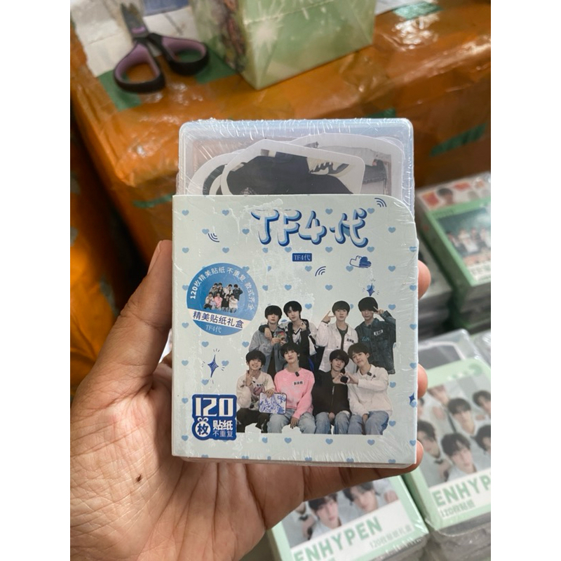 

Stiker Box TFamily Gen 4 dan gen 3 isi 120 pcs stiker