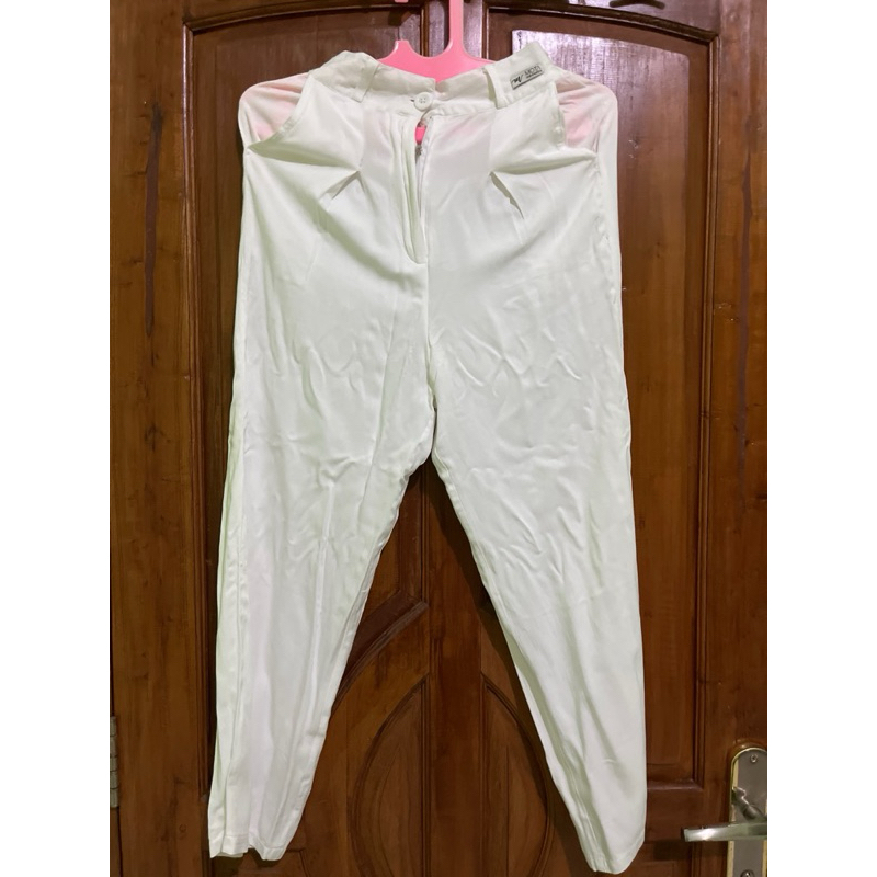 [PRELOVED] baggy pants putih mota