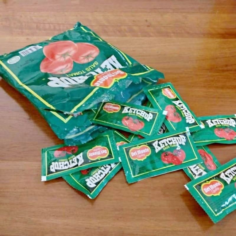 

sambal dan saos tomat