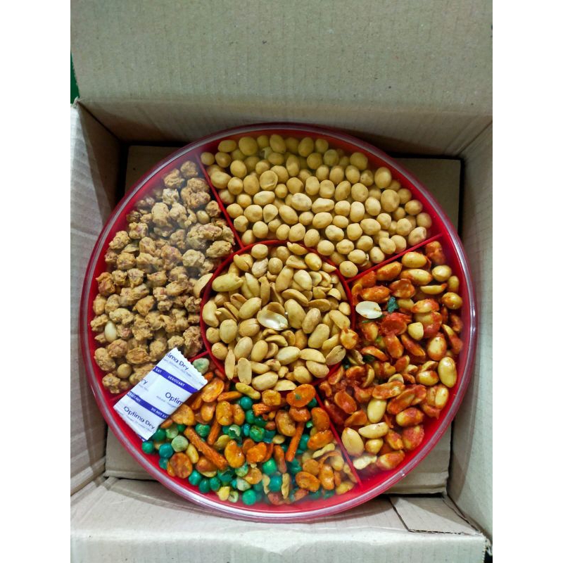 

Kacang Mix Nuts Tray 5in1 Hampers Hadiah