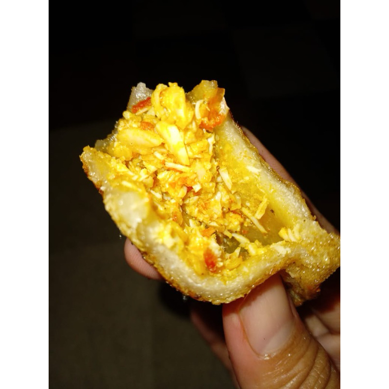 

cireng isi ayam suwir pedas viral murah