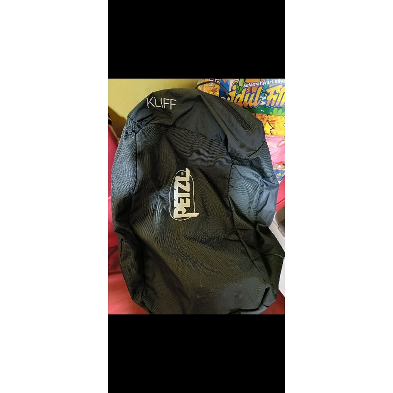 Tas Petzl cliff