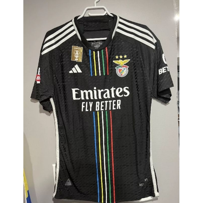 Jersey Benfica player issue
