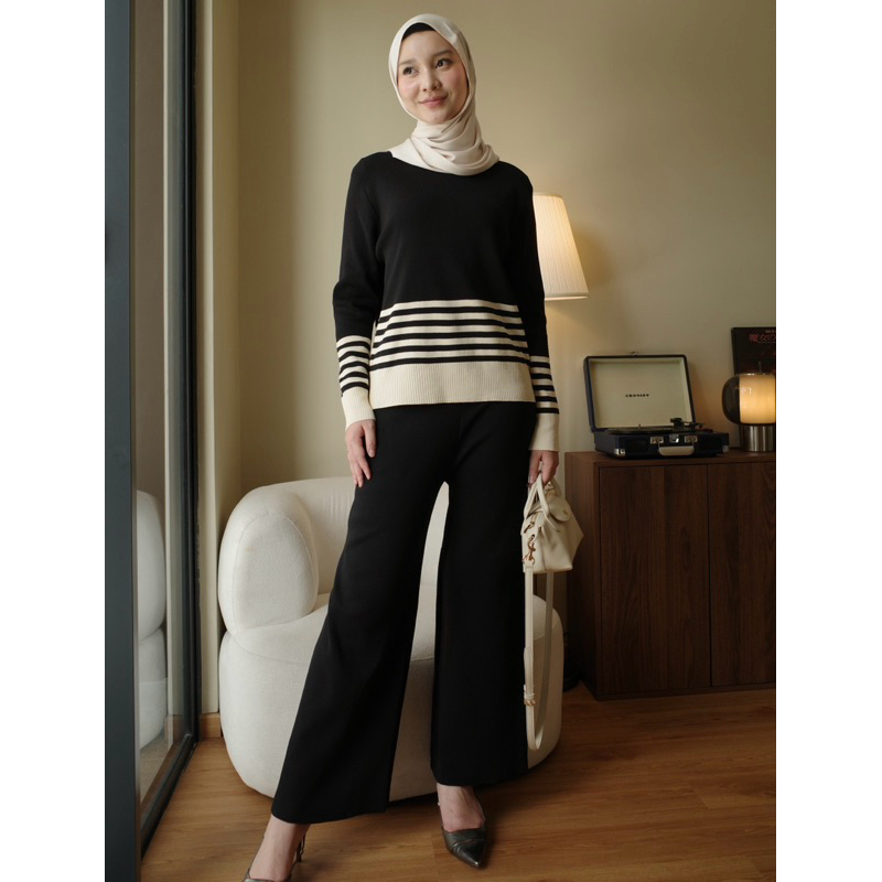 LEVIORA | Alma Stripe Knit One Set Pants (Setelan Atasan Celana Panjang Rajut Garis)