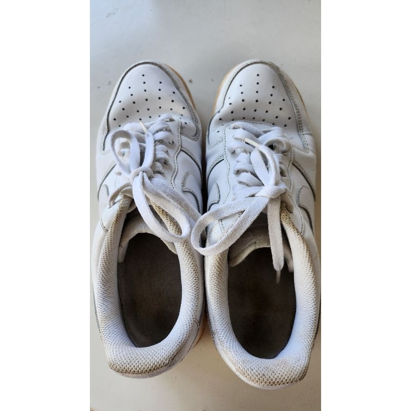 SECOND • Sepatu Pria Kats Size 43 Warna Putih Olahraga Jalan Preloved