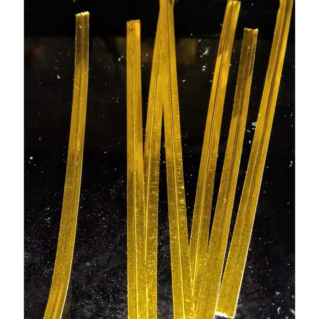 

Kawat Pengikat Plastik Souvenir Warna Gold Panjang 6cm Jual Per 2 pcs