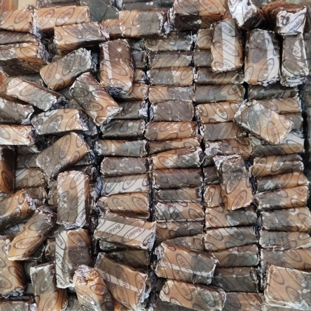 

Dodol Bestory Rasa Lapis / Dodol Kiloan 500gr