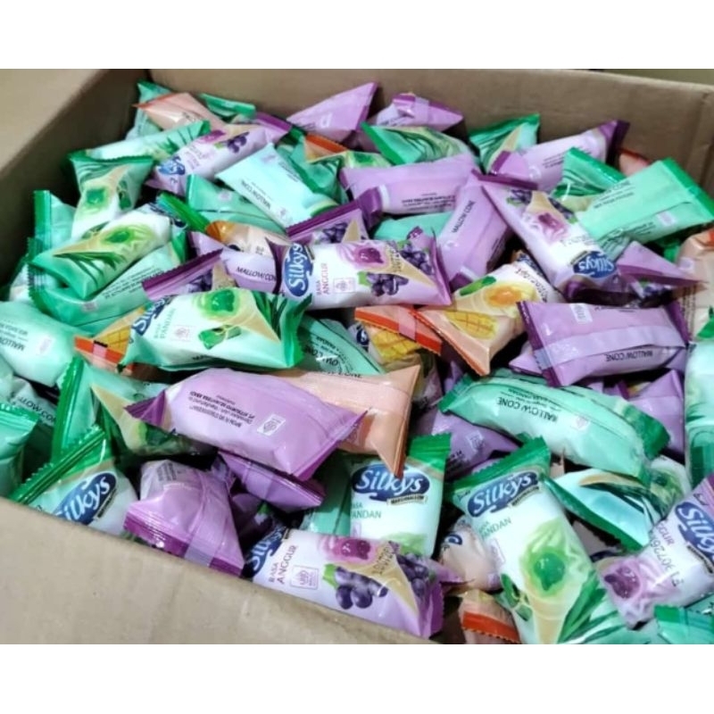 

Silkys Marsmellow Cone Kemasan 200 Gram
