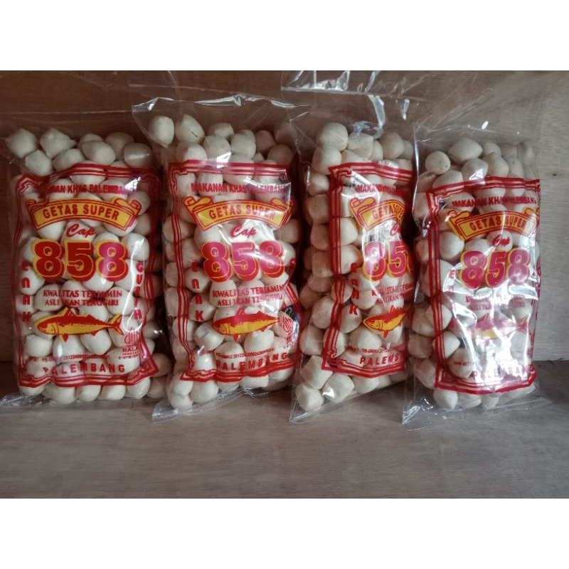 

kerupuk getas 800gr KELETEKKAN 800gr