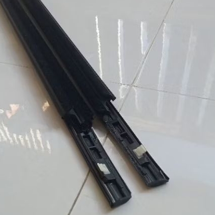 pelipit kaca Livina lama,list pelipit kaca Nissan grand livina lama