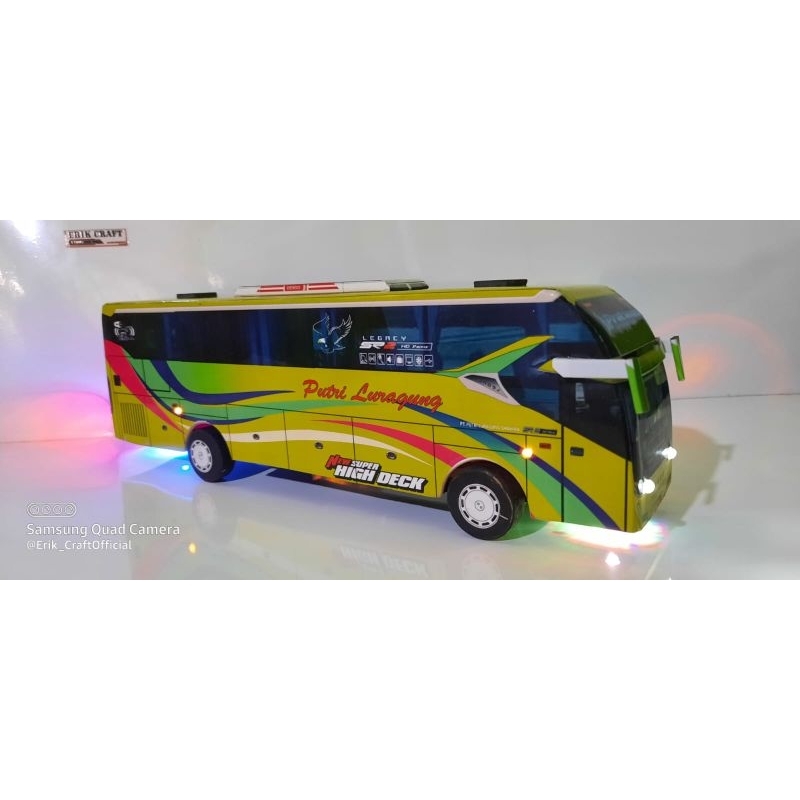 Miniatur Bus Putri Luragung Pratama Sr2